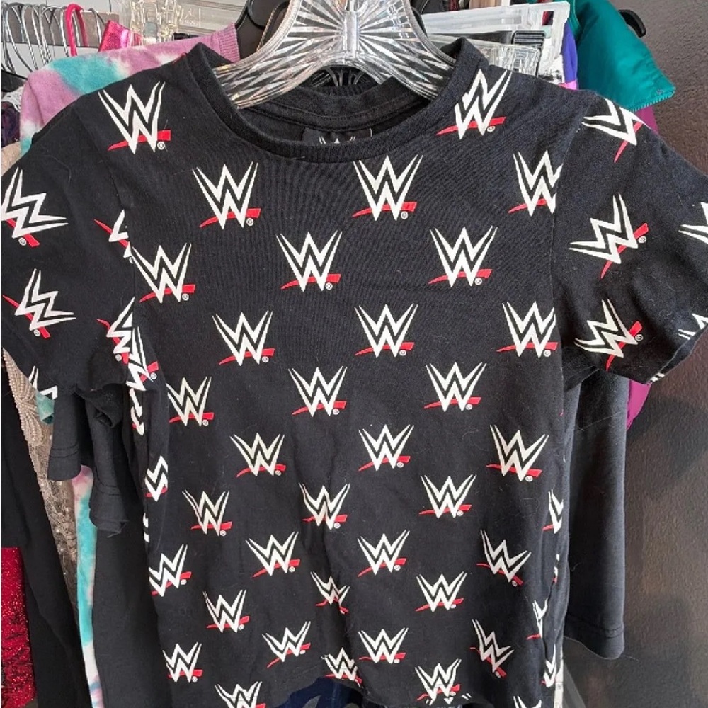 WWE Boys Short Sleeve Tee size: 9/10